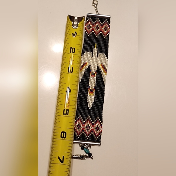 Native American Bracelet Hand Beaded Toggle closure - Picture 5 of 7